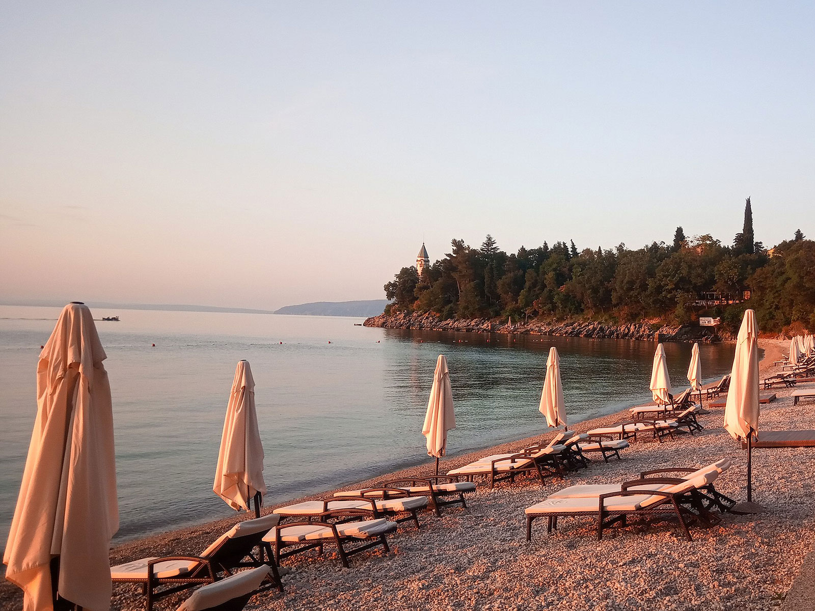 Medveja Beach